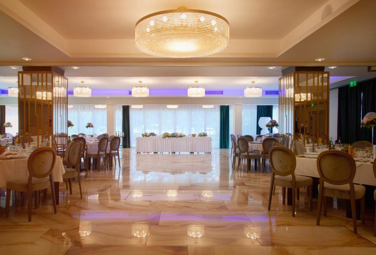 Hotel Univers Cluj-Napoca Eksteriør billede