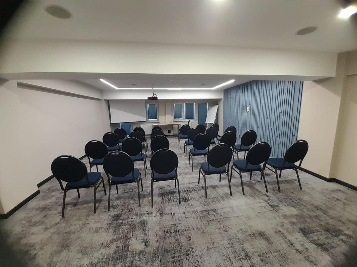 Hotel Univers Cluj-Napoca Eksteriør billede