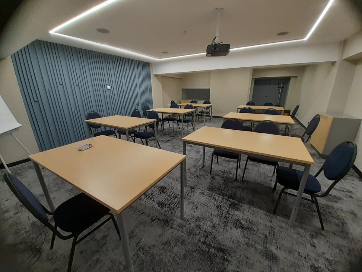 Hotel Univers Cluj-Napoca Eksteriør billede