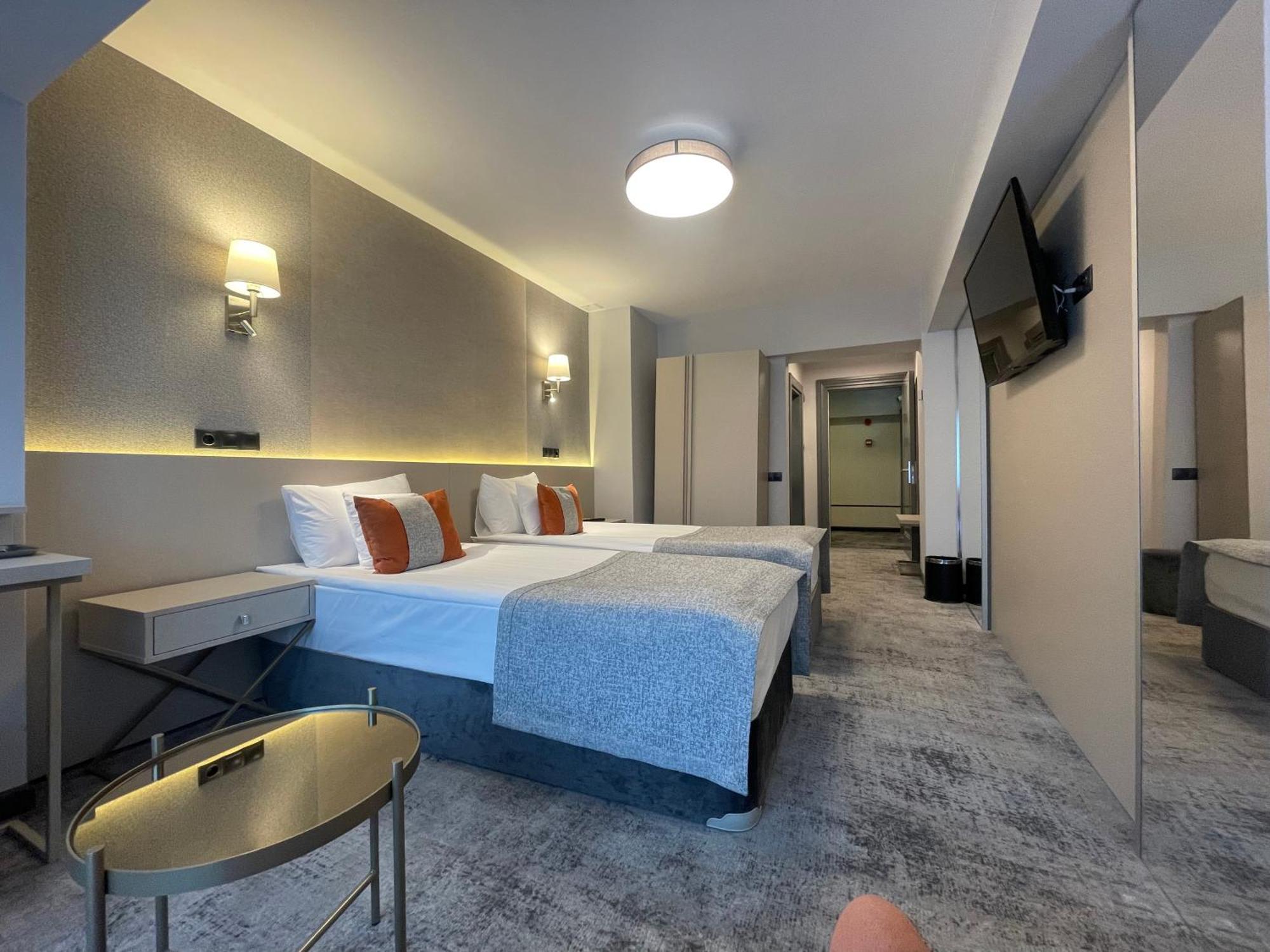 Hotel Univers Cluj-Napoca Eksteriør billede